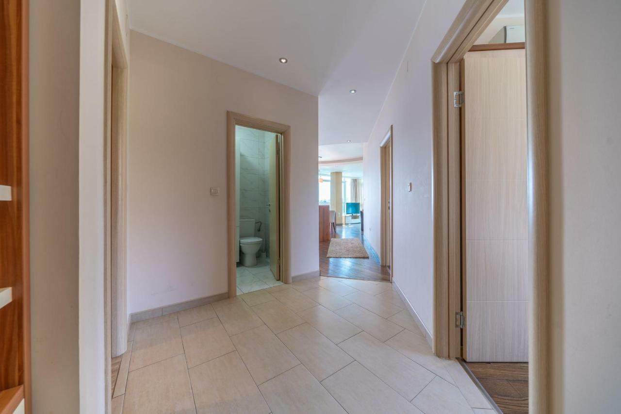Apartments Crystall Budva Eksteriør bilde